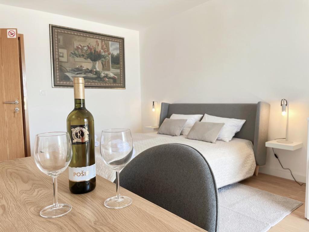 Caramel Comforts With Sea View In Stinjan Only 300 M From The Beach, Free Parking