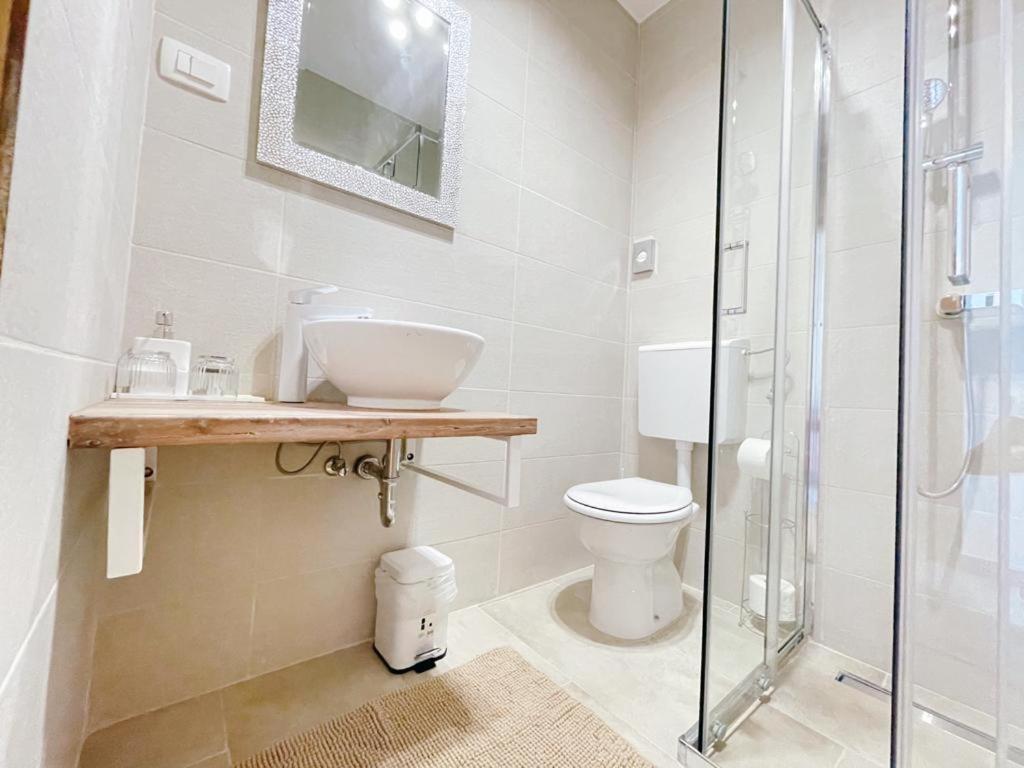 Caramel Comforts With Sea View In Stinjan Only 300 M From The Beach, Free Parking Apartmán *
