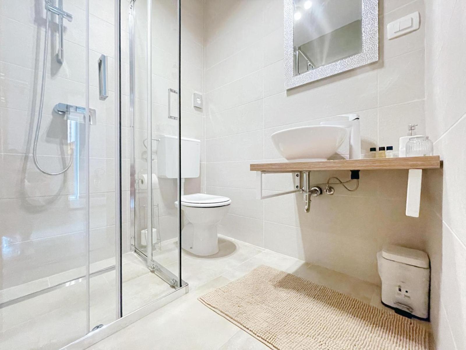 Caramel Comforts With Sea View In Stinjan Only 300 M From The Beach, Free Parking Apartmán *