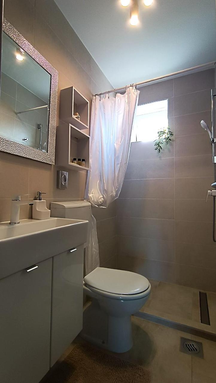 Apartamento Caramel Comforts With Sea View In Stinjan Only 300 M From The Beach, Free Parking Pula